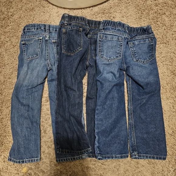 Toddler Boy Old Navy Jeans 3t - Picture 2 of 3